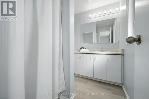 55 Fair Oaks Crescent Ottawa ON K2G 4W3