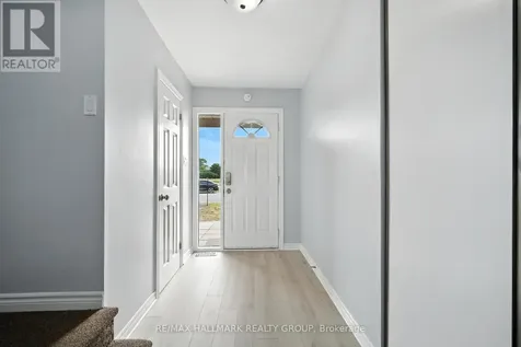 55 Fair Oaks Crescent Ottawa ON K2G 4W3