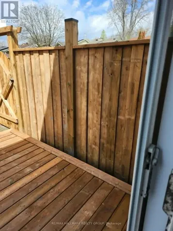 55 Fair Oaks Crescent Ottawa ON K2G 4W3