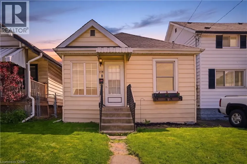 276 Roxborough Avenue Hamilton ON L8H 1P7