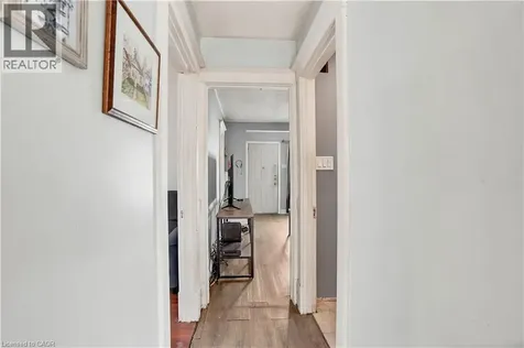 276 Roxborough Avenue Hamilton ON L8H 1P7
