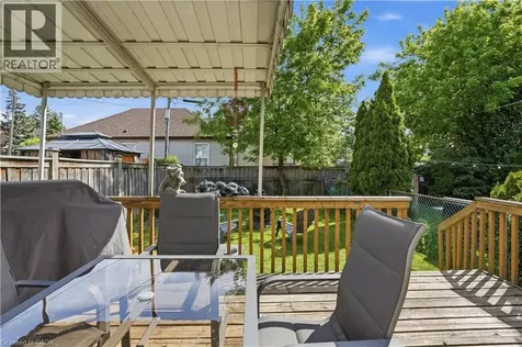 276 Roxborough Avenue Hamilton ON L8H 1P7