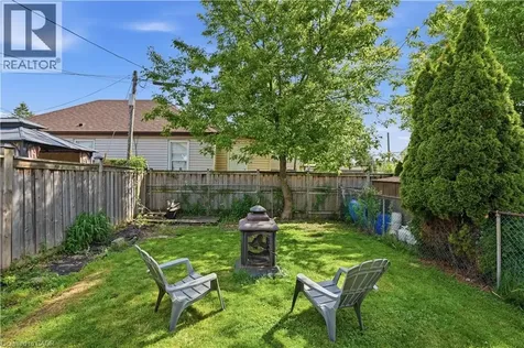 276 Roxborough Avenue Hamilton ON L8H 1P7