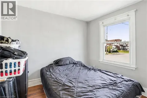 276 Roxborough Avenue Hamilton ON L8H 1P7