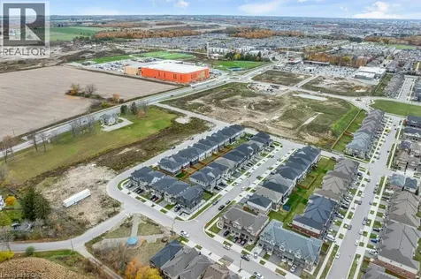 43 Sugar Trail Kitchener ON N2R 0S5