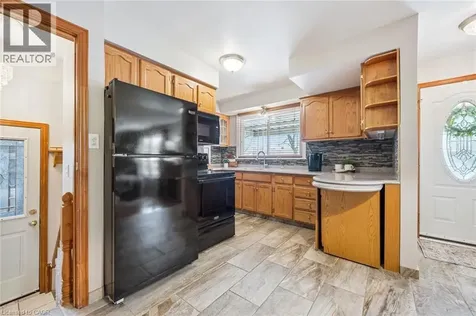 120 Lorraine Avenue Kitchener ON N2B 2N2