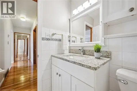 120 Lorraine Avenue Kitchener ON N2B 2N2