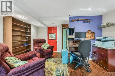 20 Kitty Murray Lane Ancaster ON L9K 1L7