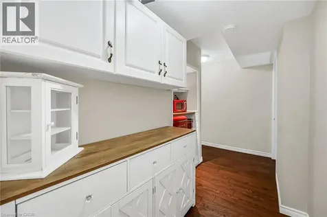 20 Kitty Murray Lane Ancaster ON L9K 1L7