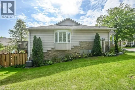 20 Kitty Murray Lane Ancaster ON L9K 1L7