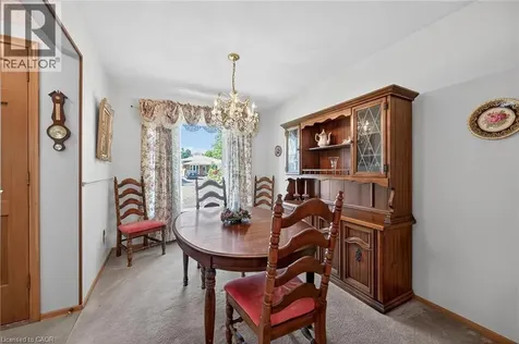 38 Tyrone Drive Hamilton ON L9C 2M7