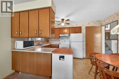 38 Tyrone Drive Hamilton ON L9C 2M7