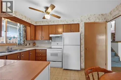 38 Tyrone Drive Hamilton ON L9C 2M7
