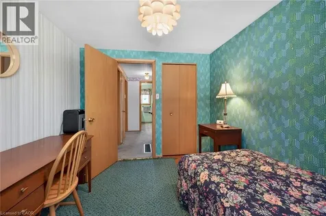 38 Tyrone Drive Hamilton ON L9C 2M7