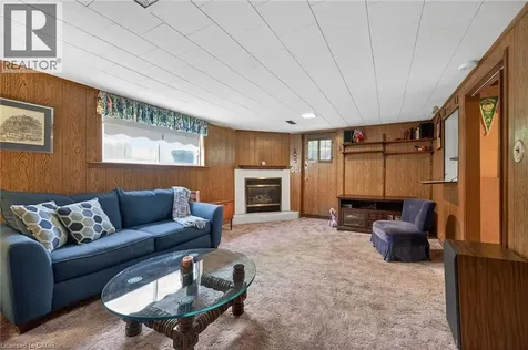 38 Tyrone Drive Hamilton ON L9C 2M7