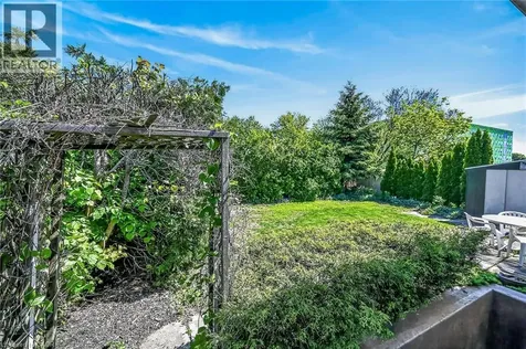 38 Tyrone Drive Hamilton ON L9C 2M7