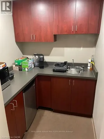 2076 Speers Road Oakville ON L6L 2X8