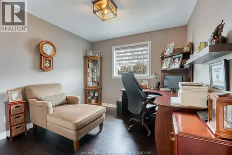 411 Rosewood Drive Lakeshore ON N8L 1B9