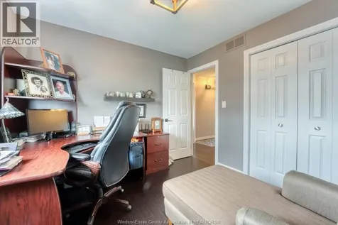 411 Rosewood Drive Lakeshore ON N8L 1B9