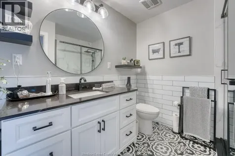 411 Rosewood Drive Lakeshore ON N8L 1B9