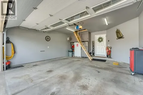 411 Rosewood Drive Lakeshore ON N8L 1B9