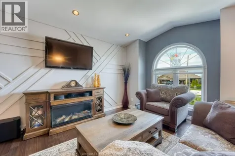 411 Rosewood Drive Lakeshore ON N8L 1B9