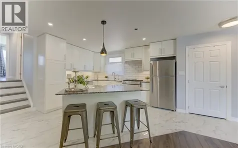1828 Earlwood Drive Cambridge ON N3H 5A3