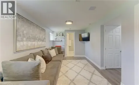 1828 Earlwood Drive Cambridge ON N3H 5A3
