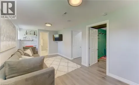 1828 Earlwood Drive Cambridge ON N3H 5A3