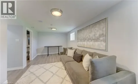 1828 Earlwood Drive Cambridge ON N3H 5A3
