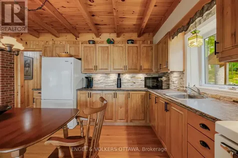 216 Connies Lane Rideau Lakes ON K0G 1X0
