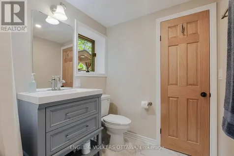 216 Connies Lane Rideau Lakes ON K0G 1X0