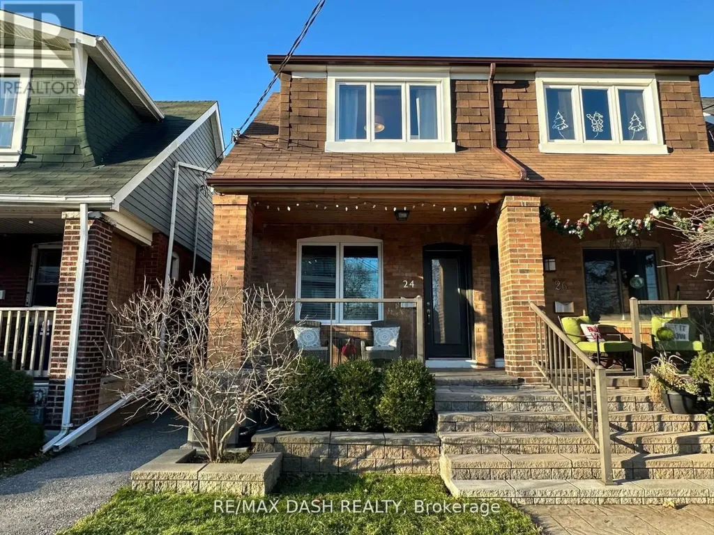 24 Berkshire Avenue Toronto (south Riverdale) ON M4M 2Z6