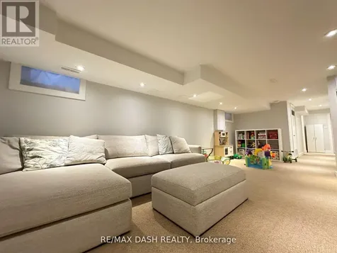 24 Berkshire Avenue Toronto (south Riverdale) ON M4M 2Z6