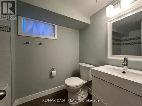 24 Berkshire Avenue Toronto (south Riverdale) ON M4M 2Z6