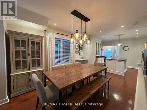 24 Berkshire Avenue Toronto (south Riverdale) ON M4M 2Z6