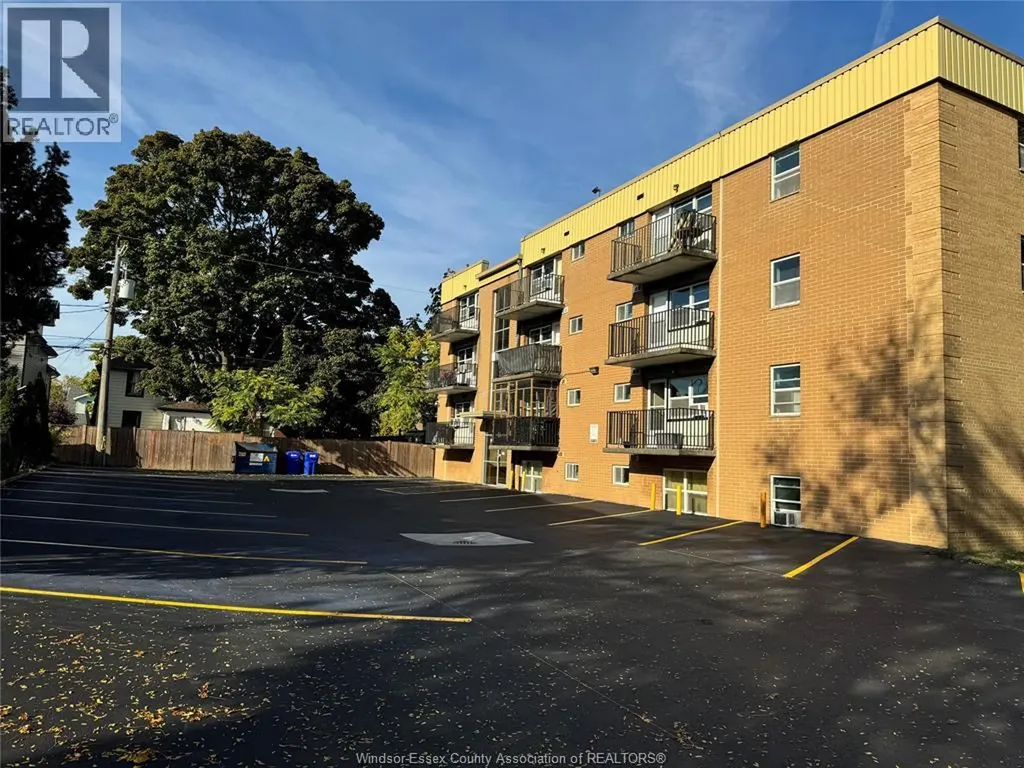 2035 University Avenue West Windsor ON N9B 1E1