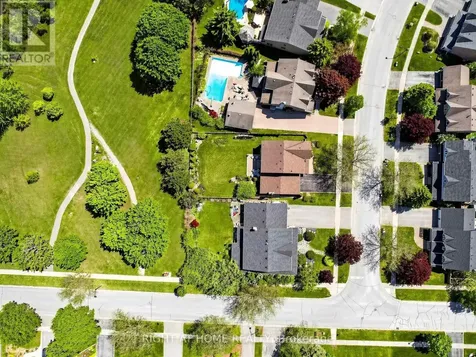 75 Quaker Village Drive Uxbridge ON L9P 1A3