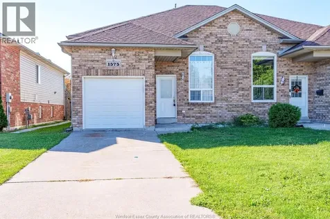 1575 Heatherglen Drive Tecumseh ON N8N 5B5