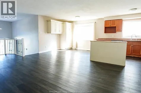 1575 Heatherglen Drive Tecumseh ON N8N 5B5