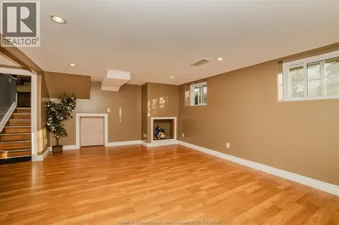 3018 Grandview Street Windsor ON N8T 2L9