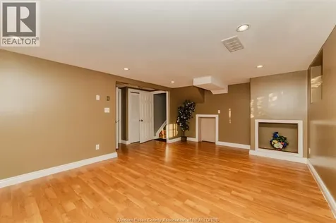 3018 Grandview Street Windsor ON N8T 2L9