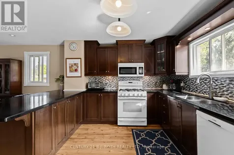 10 Andrea Crescent Orillia ON L3V 6W5