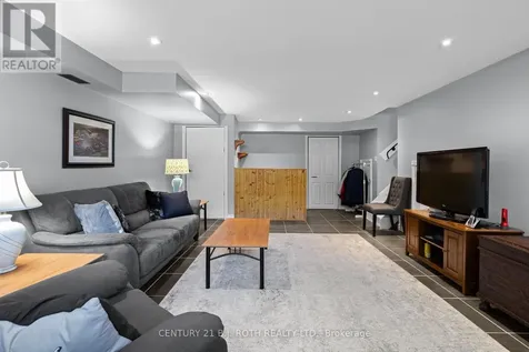 10 Andrea Crescent Orillia ON L3V 6W5