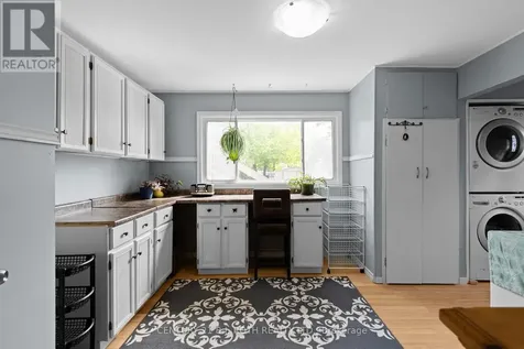 10 Andrea Crescent Orillia ON L3V 6W5