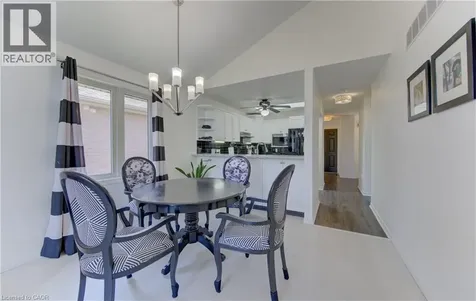 442 Sandbanks Crescent Waterloo ON N2V 2J1