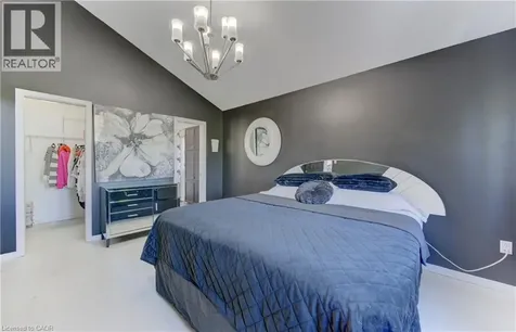 442 Sandbanks Crescent Waterloo ON N2V 2J1