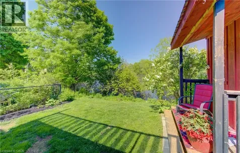 442 Sandbanks Crescent Waterloo ON N2V 2J1