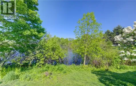 442 Sandbanks Crescent Waterloo ON N2V 2J1