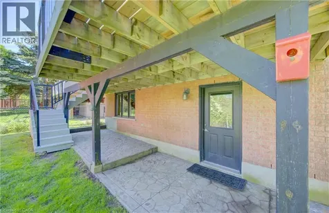 442 Sandbanks Crescent Waterloo ON N2V 2J1